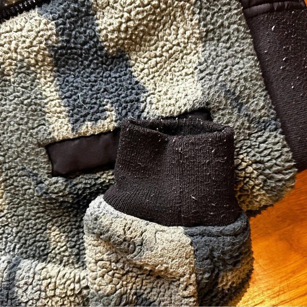 Abercrombie Kids Quilted Reversible Jacket - Black and Camouflage